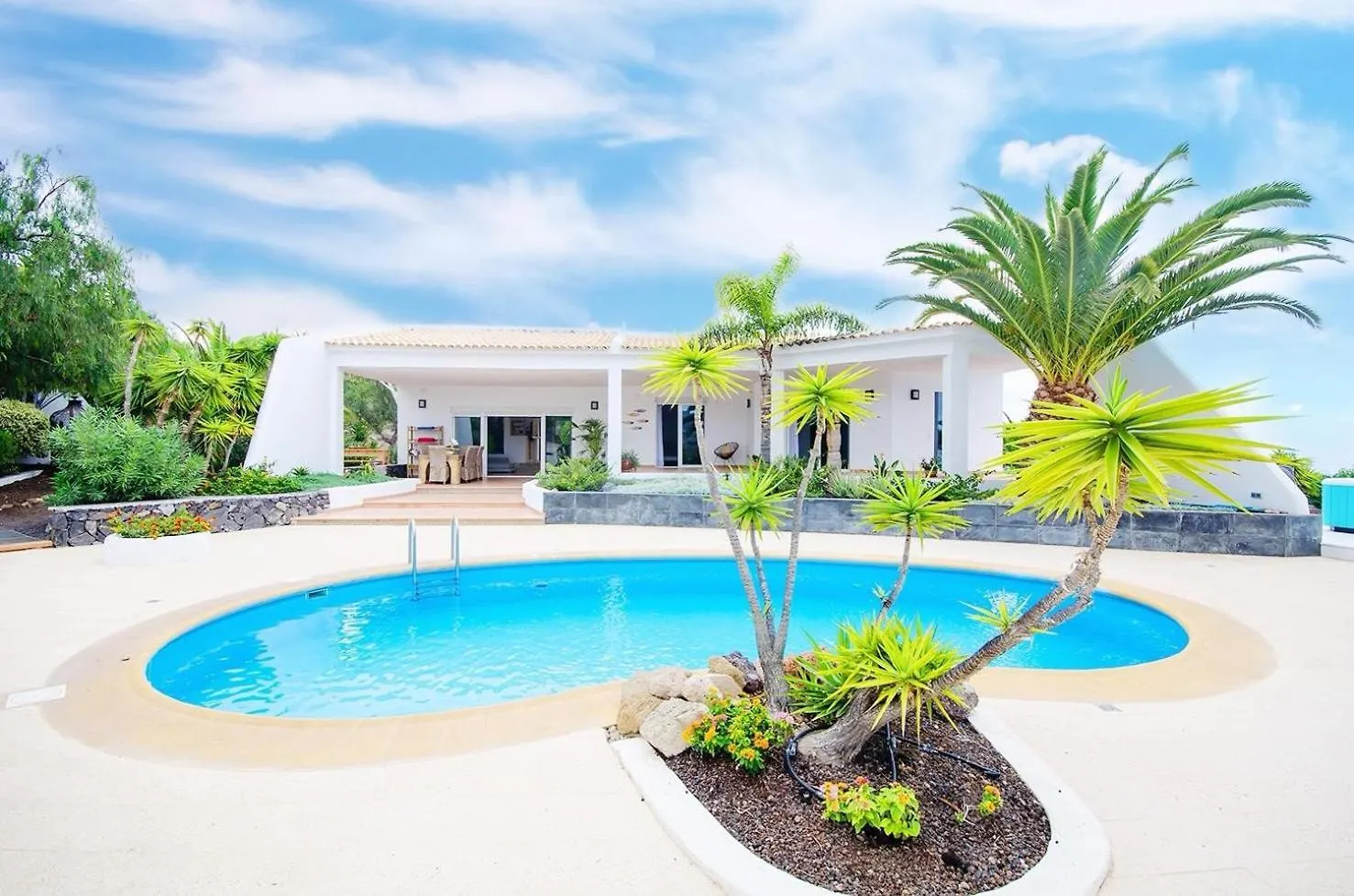 Luxe Villa With Private Pool, Jacuzzi And Spectacular Views Costa Adeje